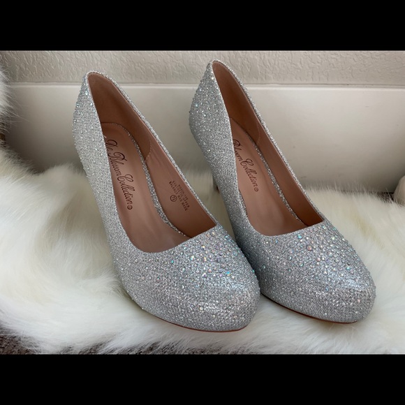 SILVER, SPARKLY HEELS ✨ - Picture 6 of 6